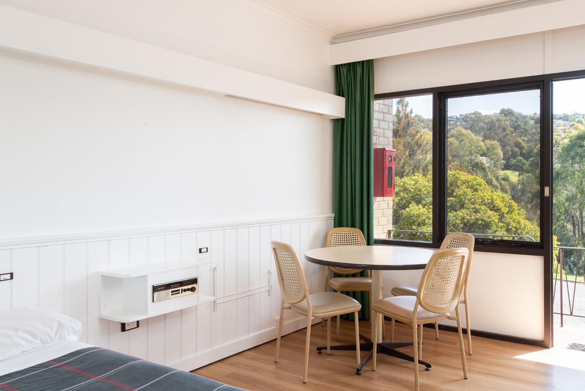 Village Family Motor Inn Launceston Exterior photo